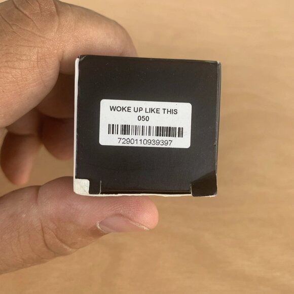 IL MAKIAGE Woke Up Like This Flawless Base Foundation 050 - 30ml 1 Fl OZ #S10 - Picture 3 of 4